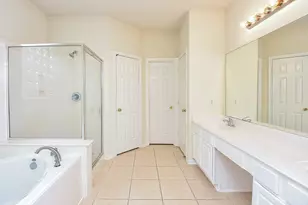 15119 Newfield Bridge Ln, Sugar Land, TX 77498 - Photo 20
