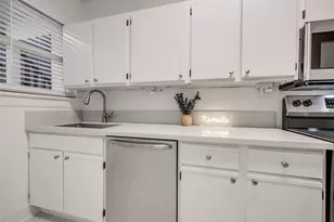 601 Bomar St, Houston, TX 77006 - Photo 18