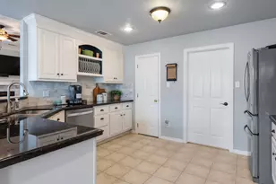 3804 Bridle Trails Ct, College Station, TX 77845 - Photo 18