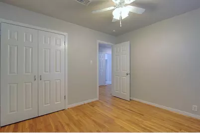 5611 Arboles Drive, Houston, TX 77035 - Photo 8