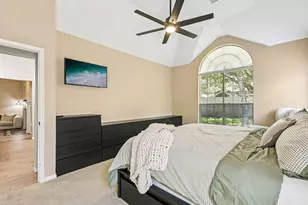 124 Crimson Bay Dr, League City, TX 77573 - Photo 20