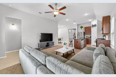 5035 Chestnut Orchard Drive, Houston, TX 77066 - Photo 12