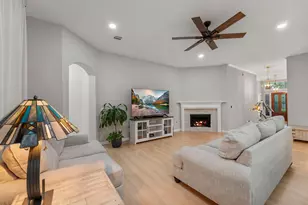 31 Canoe Birch Pl, The Woodlands, TX 77382 - Photo 6