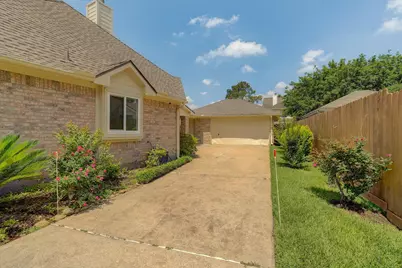 21702 Cayman Point Drive, Katy, TX 77450 - Photo 36