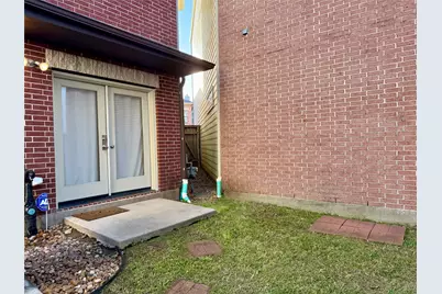 9833 Sandra Ann Court, Houston, TX 77025 - Photo 26