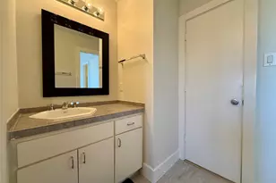 9833 Sandra Ann Ct, Houston, TX 77025 - Photo 24