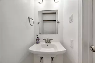 17287 Saturn Ln, Houston, TX 77058 - Photo 26