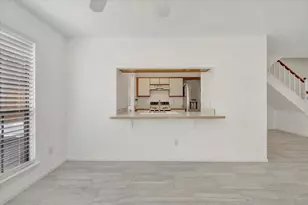 17287 Saturn Ln, Houston, TX 77058 - Photo 20