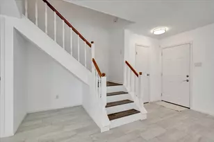 17287 Saturn Ln, Houston, TX 77058 - Photo 18