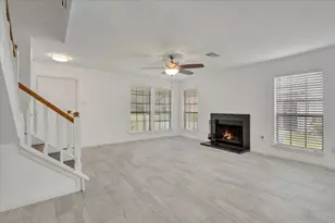 17287 Saturn Ln, Houston, TX 77058 - Photo 10