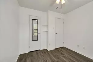 17287 Saturn Ln, Houston, TX 77058 - Photo 30