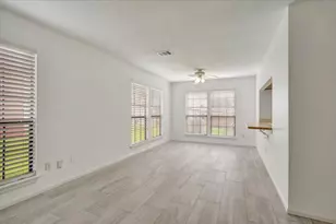 17287 Saturn Ln, Houston, TX 77058 - Photo 12