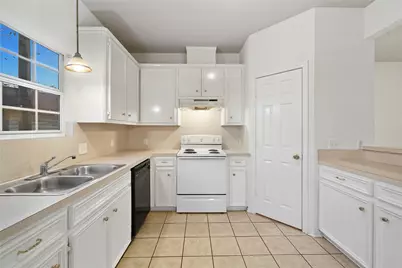 5502 Finch Street #B, Houston, TX 77028 - Photo 12