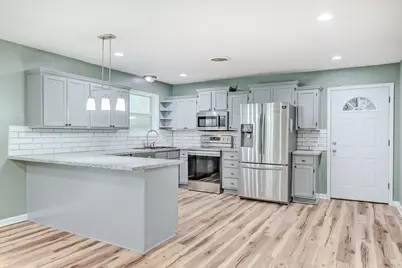 824 S 37th Street, Nederland, TX 77627 - Photo 6