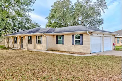 824 S 37th Street, Nederland, TX 77627 - Photo 2
