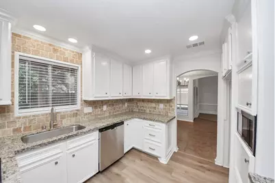 515 Lorie Lane, Seabrook, TX 77586 - Photo 16