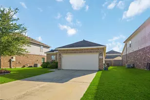 2208 Ruby Dr, Texas City, TX 77591 - Photo 2