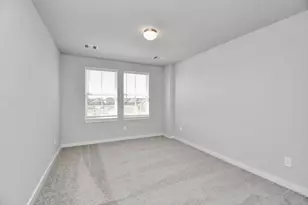 12042 Maple Oak Dr, Houston, TX 77066 - Photo 32