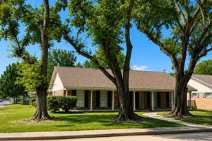 6123 Lynbrook Dr, Houston, TX 77057 - Photo 2