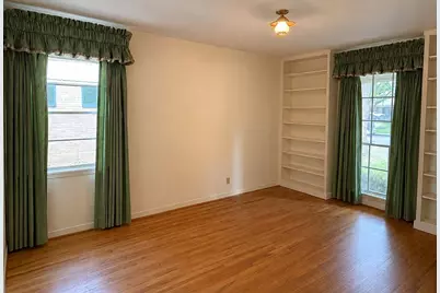 6123 Lynbrook Drive, Houston, TX 77057 - Photo 14