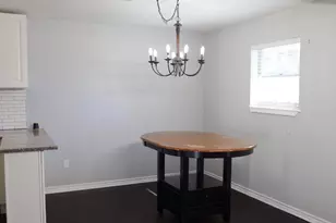 407 Tamarind St, Lake Jackson, TX 77566 - Photo 10