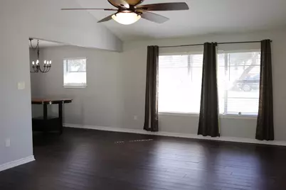 407 Tamarind Street, Lake Jackson, TX 77566 - Photo 8