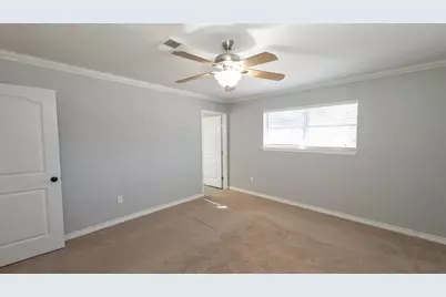 407 Tamarind Street, Lake Jackson, TX 77566 - Photo 22