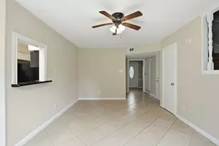 6046 W Airport Blvd, Houston, TX 77035 - Photo 8