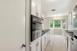 6046 W Airport Blvd, Houston, TX 77035 - Photo 12
