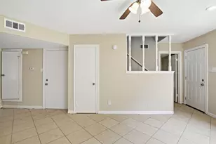 6046 W Airport Blvd, Houston, TX 77035 - Photo 6