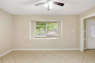 6046 W Airport Blvd, Houston, TX 77035 - Photo 10