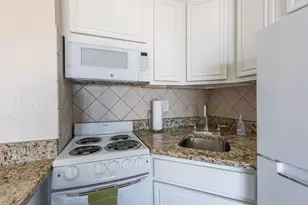 6102 Seawall Blvd, Galveston, TX 77551 - Photo 8