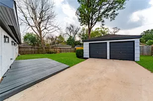 6027 Valkeith Dr, Houston, TX 77096 - Photo 32