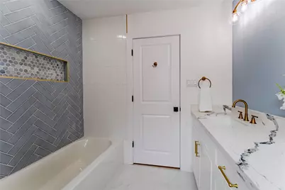 6027 Valkeith Drive, Houston, TX 77096 - Photo 6