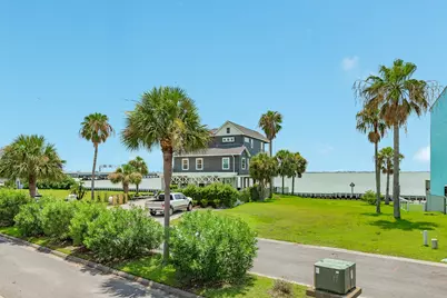 46 Harbour Circle, Galveston, TX 77554 - Photo 18