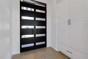 4558 Hicks Ln, Bryan, TX 77845 - Photo 6