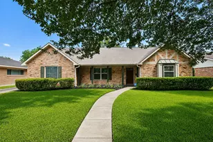 5422 Rutherglenn Dr, Houston, TX 77096 - Photo 1