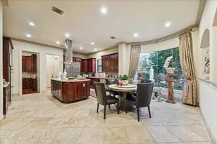 24 E Shady Ln, Houston, TX 77063 - Photo 26