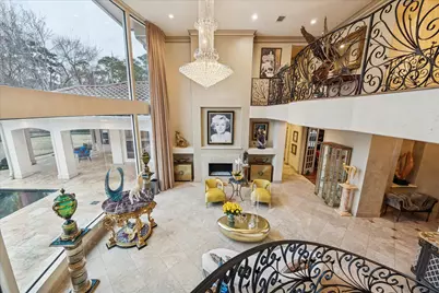 24 E Shady Lane, Houston, TX 77063 - Photo 12