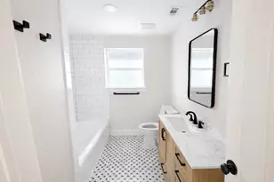 2001 Brun St, Houston, TX 77019 - Photo 2