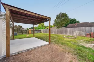 2402 Colonial Ridge Dr, Friendswood, TX 77546 - Photo 36