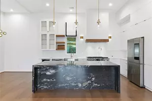 529 Memorial Heights Dr, Houston, TX 77007 - Photo 16