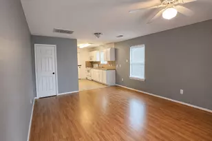 3367 Angel Ln, Houston, TX 77045 - Photo 2