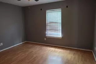 3367 Angel Ln, Houston, TX 77045 - Photo 4