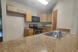 1003 Dyche Ln, Alvin, TX 77511 - Photo 6