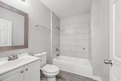 710 E Magnolia Street, Angleton, TX 77515 - Photo 8
