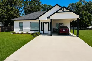 676 Bradford St, Conroe, TX 77303 - Photo 4