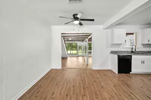 8327 Bonner Dr, Houston, TX 77017 - Photo 10