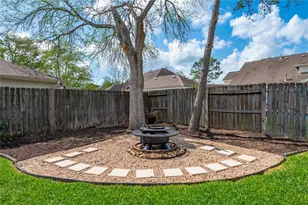 1407 W Castlewood Ave, Friendswood, TX 77546 - Photo 42