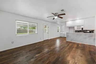 800 Midas Lane, Alvin, TX 77511 - Photo 6